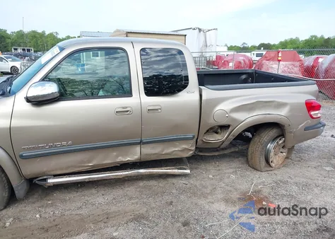 2003 Toyota Tundra Sr5 V8 z USA, uszkodzony, nr VIN 5TBRT341X3S436836